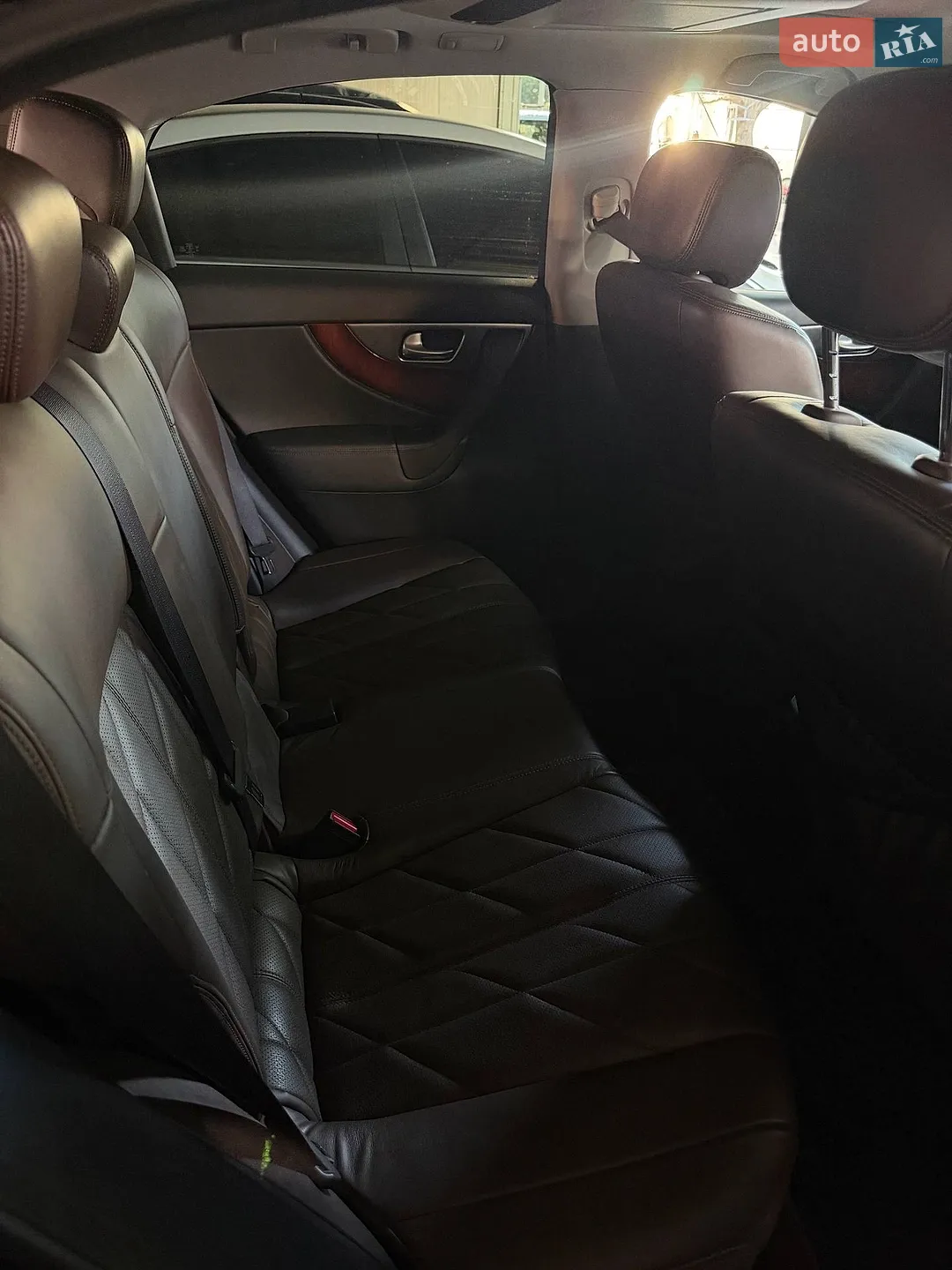 2010 Infiniti FX - мініатюра 20
