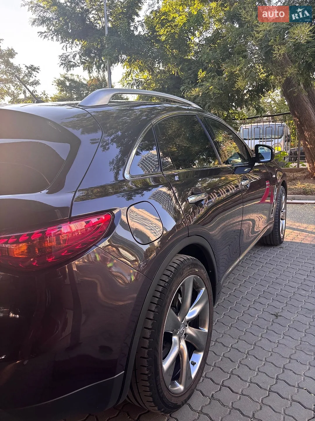 2010 Infiniti FX - мініатюра 2