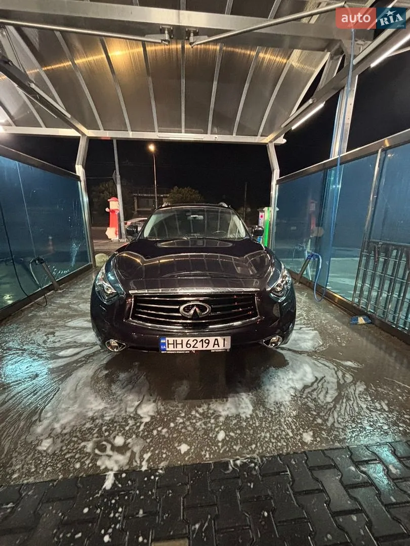 2010 Infiniti FX - мініатюра 3