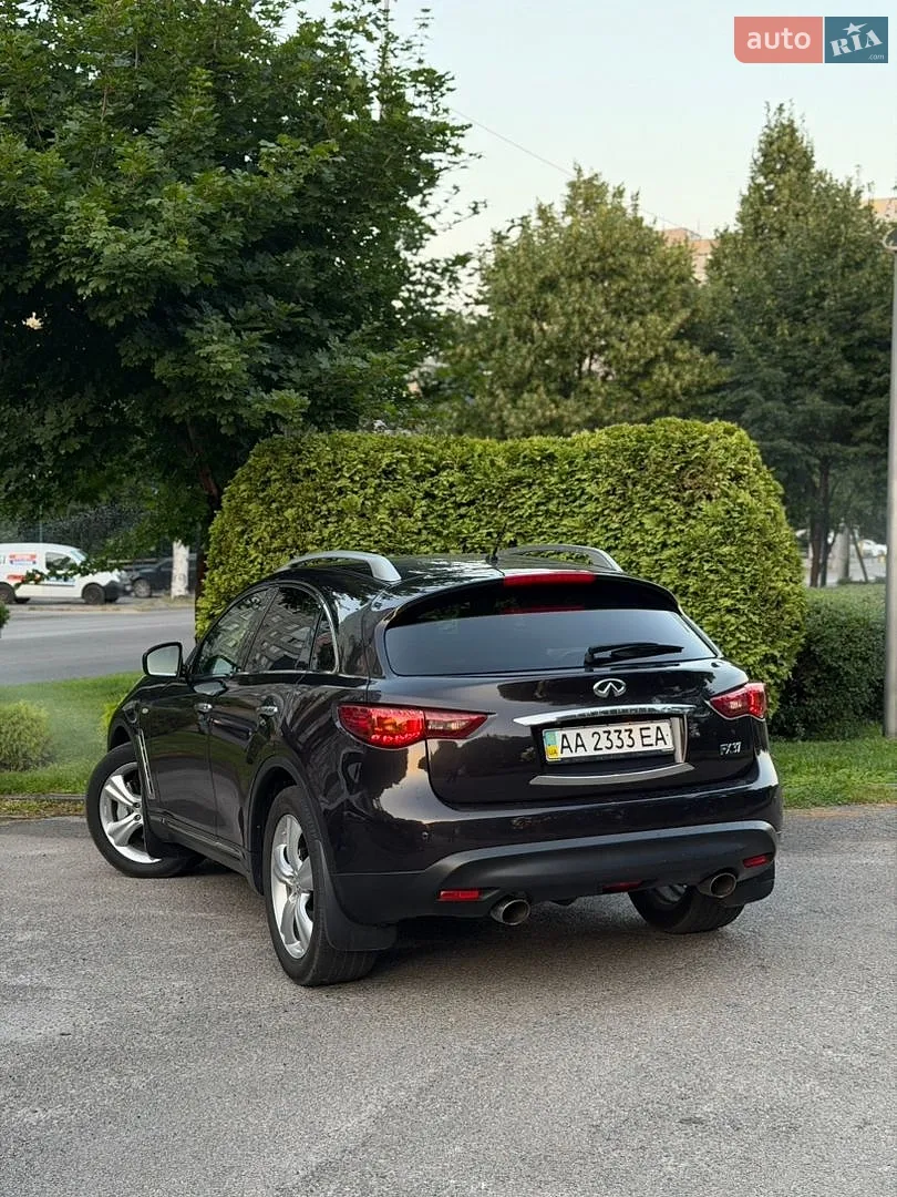 2010 Infiniti FX - мініатюра 3