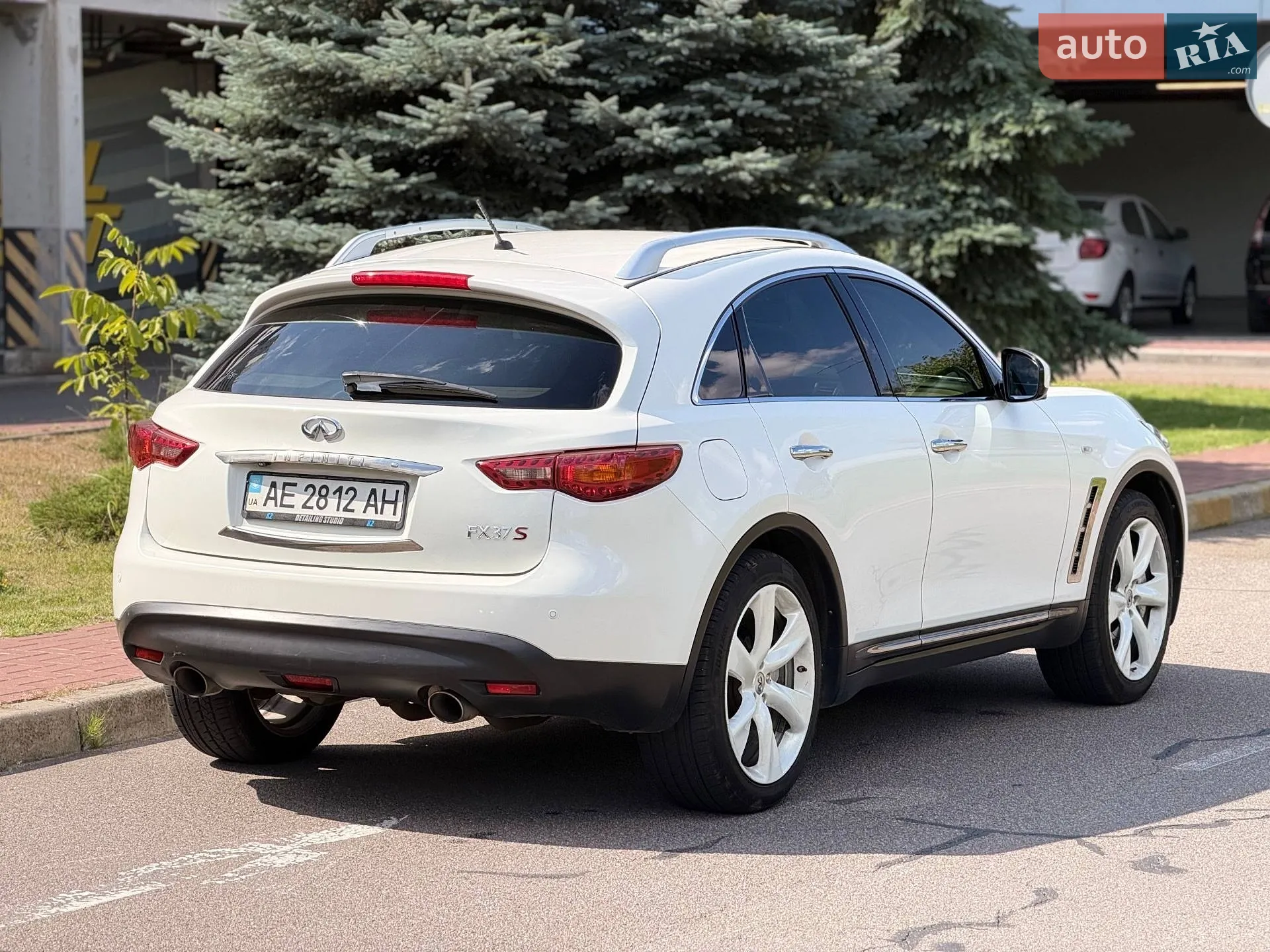 2011 Infiniti FX - мініатюра 6