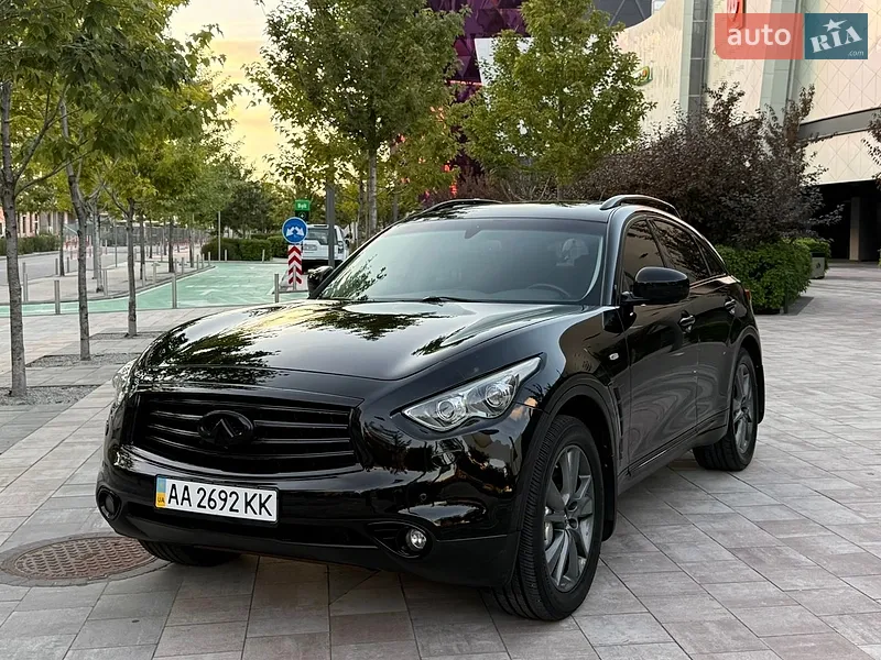 Infiniti FX 37 2012