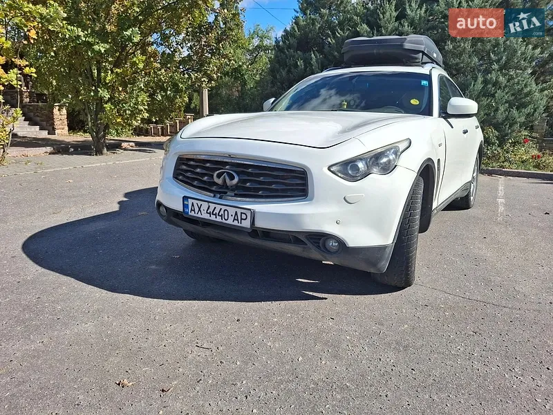 Infiniti FX 37