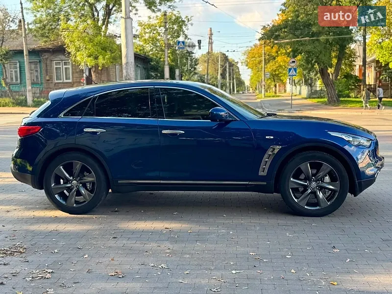 Infiniti FX 37 2012