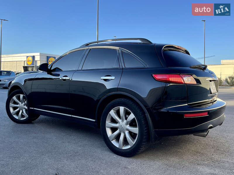 Внедорожник / Кроссовер Infiniti FX 45 2004 в Киеве