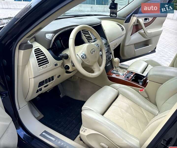 Позашляховик / Кросовер Infiniti FX 50 2009 в Києві
