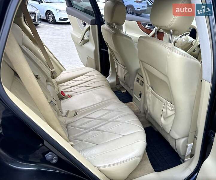 Позашляховик / Кросовер Infiniti FX 50 2009 в Києві