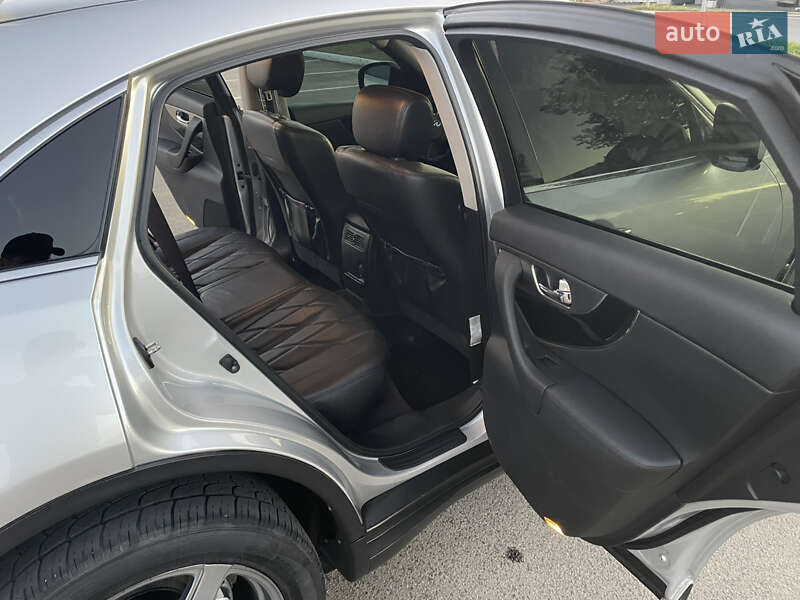 Позашляховик / Кросовер Infiniti FX 50 2008 в Луцьку