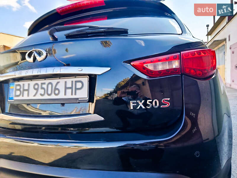 Внедорожник / Кроссовер Infiniti FX 50 2008 в Измаиле фото 12 Внедорожник / Кроссовер Infiniti FX 50 2008 в Измаиле