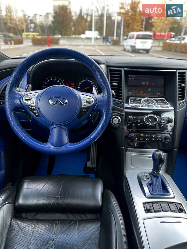Позашляховик / Кросовер Infiniti FX 50 2009 в Києві