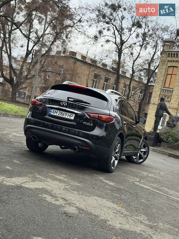 Позашляховик / Кросовер Infiniti FX 50 2008 в Києві