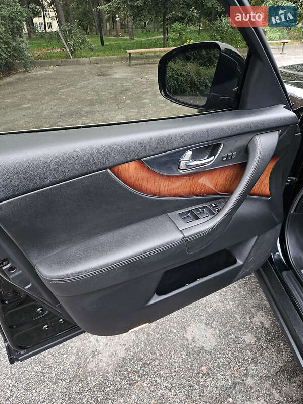 Позашляховик / Кросовер Infiniti FX 50 2008 в Києві