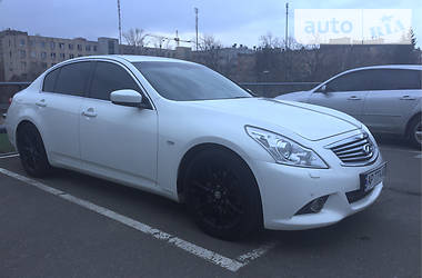 Седан Infiniti G25 2011 в Киеве