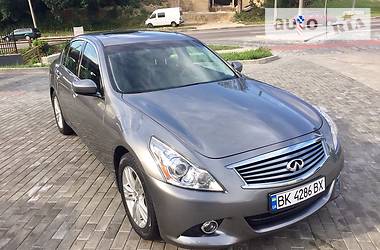 Седан Infiniti G25 2011 в Ровно