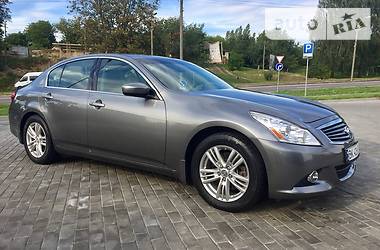 Седан Infiniti G25 2011 в Ровно