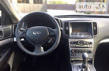 Седан Infiniti G25 2011 в Ровно