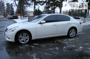 Седан Infiniti G25 2011 в Ровно