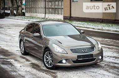 Седан Infiniti G25 2012 в Днепре