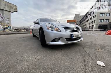 Седан Infiniti G25 2011 в Киеве