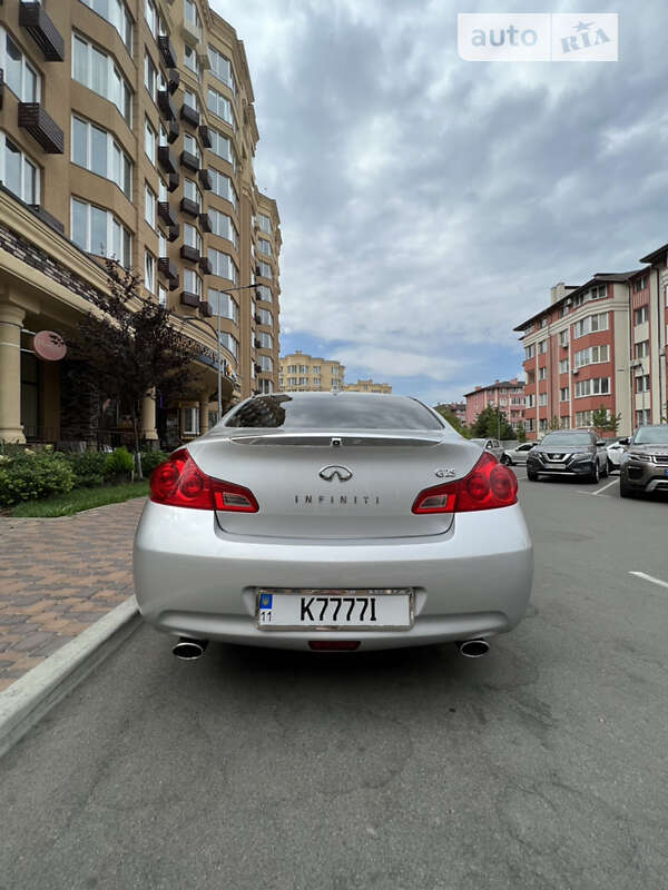 Седан Infiniti G25 2011 в Києві