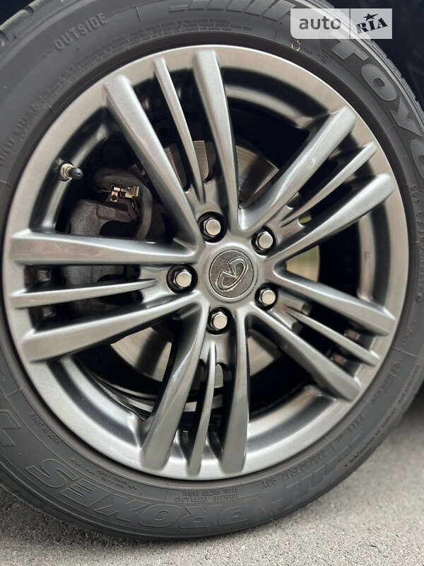 Седан Infiniti G25 2011 в Києві