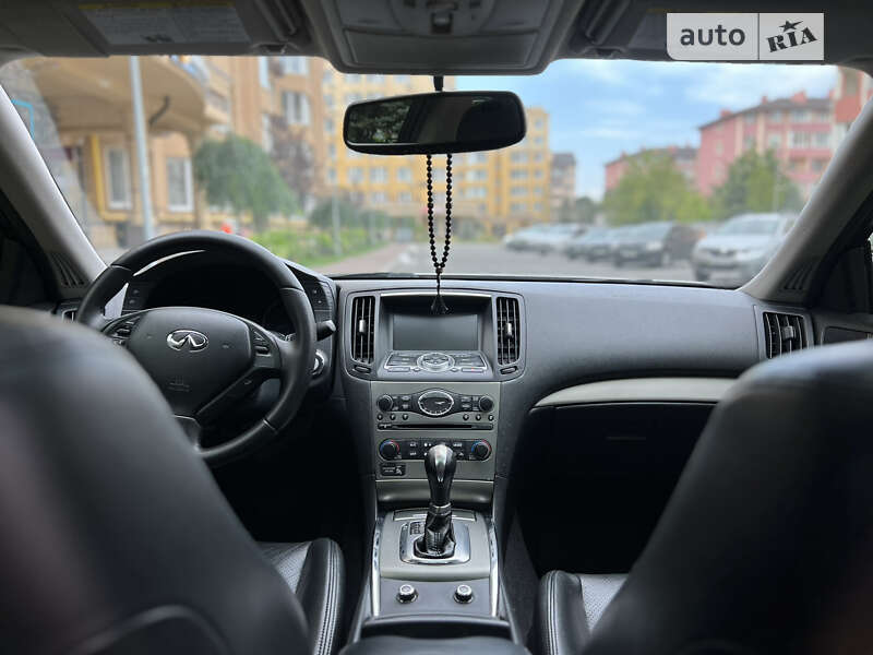 Седан Infiniti G25 2011 в Києві