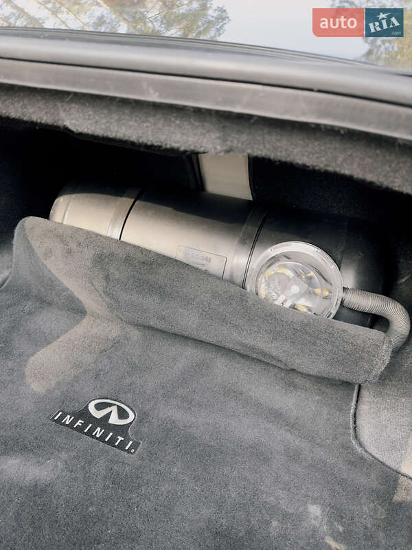 Седан Infiniti G25 2010 в Киеве