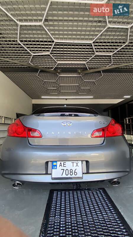 Седан Infiniti G25 2011 в Черкассах