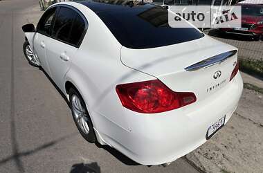 Седан Infiniti G25 2010 в Киеве