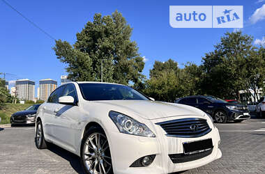 Седан Infiniti G25 2013 в Києві