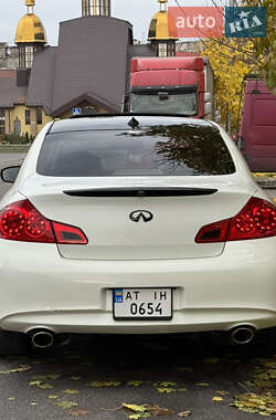 Седан Infiniti G25 2011 в Івано-Франківську