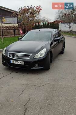 Седан Infiniti G25 2010 в Смілі