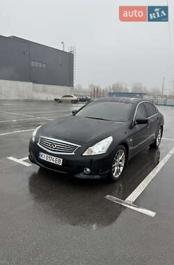 Седан Infiniti G25 2012 в Киеве