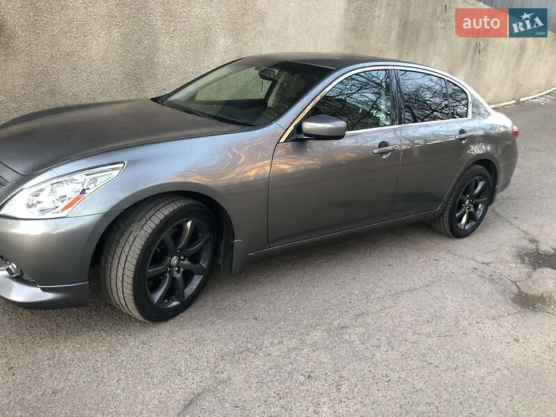 Седан Infiniti G25 2011 в Одессе