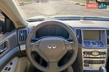 Седан Infiniti G25 2011 в Черкассах