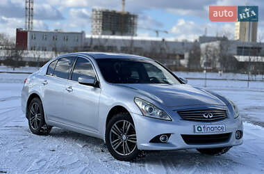 Седан Infiniti G25 2011 в Киеве