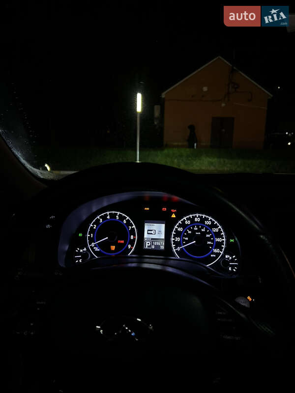 Седан Infiniti G25 2010 в Борисполе