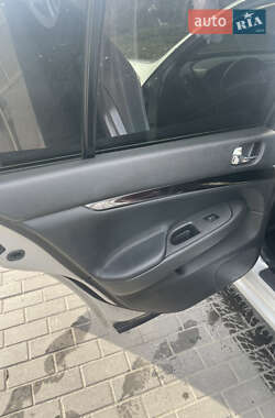Седан Infiniti G25 2012 в 