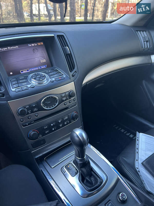 Седан Infiniti G25 2012 в Києві
