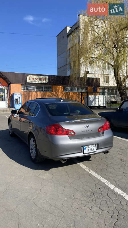 Седан Infiniti G25 2012 в Умани
