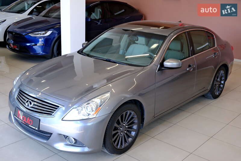 Седан Infiniti G25 2011 в Одессе