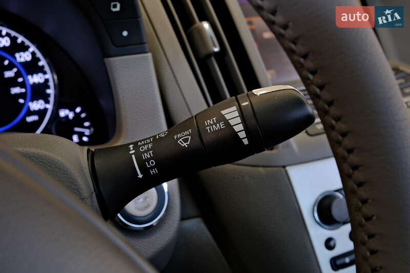 Седан Infiniti G25 2011 в Одессе