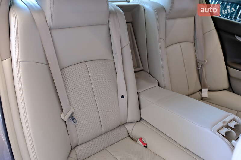 Седан Infiniti G25 2011 в Одессе