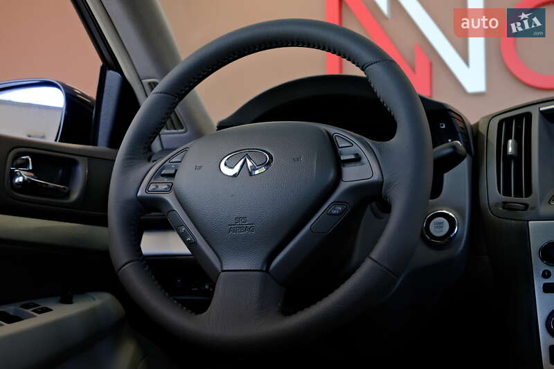 Седан Infiniti G25 2011 в Одессе