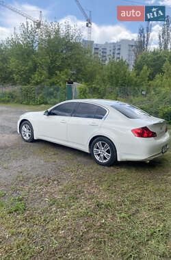 Седан Infiniti G25 2011 в Полтаві