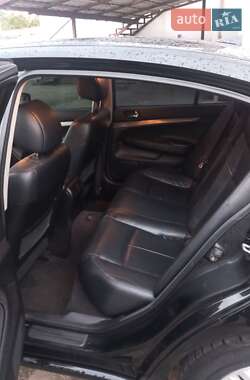 Седан Infiniti G25 2012 в 