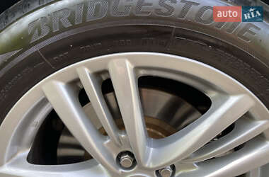 Седан Infiniti G25 2011 в 