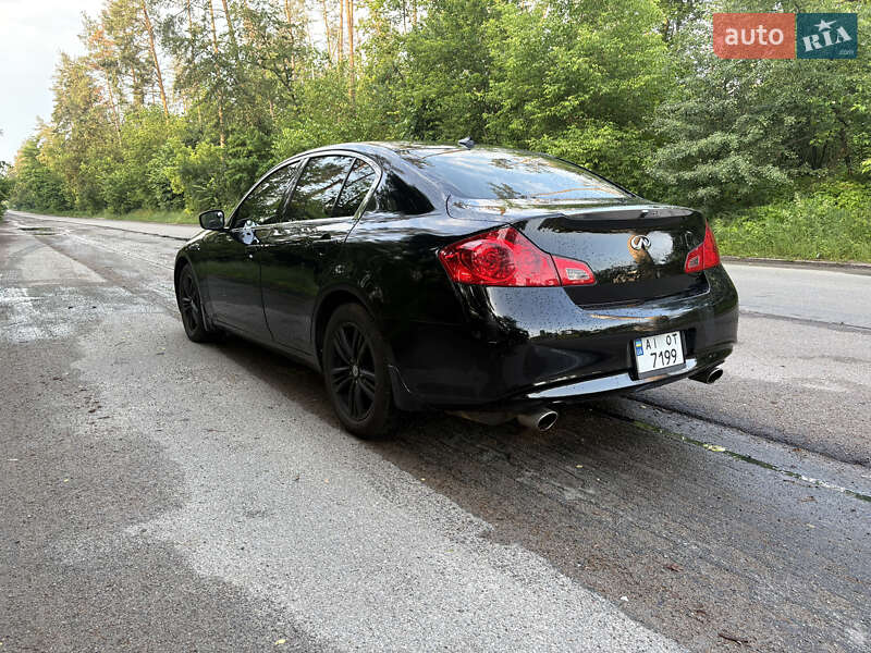 Седан Infiniti G25 2010 в Києві