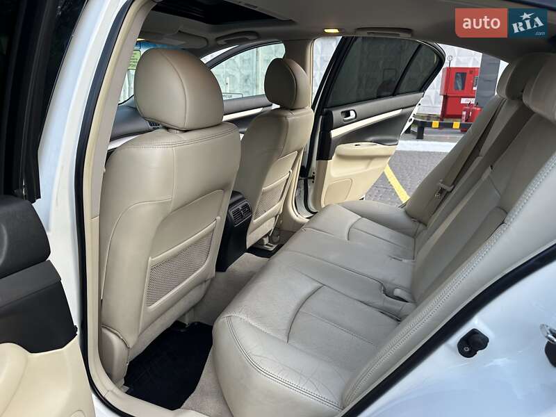 Седан Infiniti G25 2012 в Києві