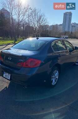 Седан Infiniti G25 2011 в 